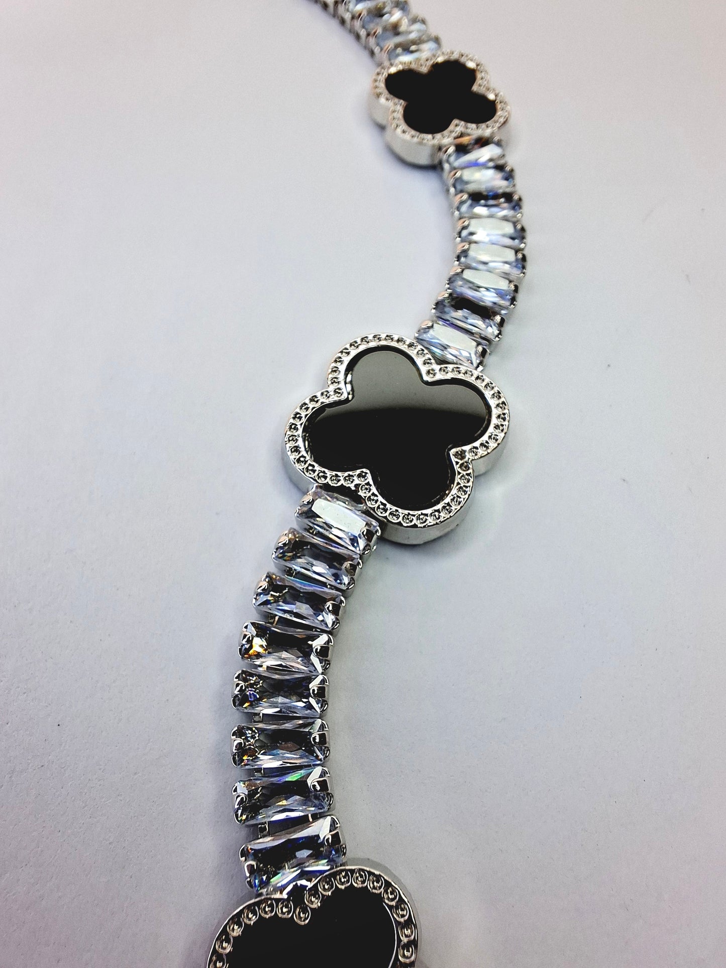 Midnight Clover Luxe Bracelet 2 Colours