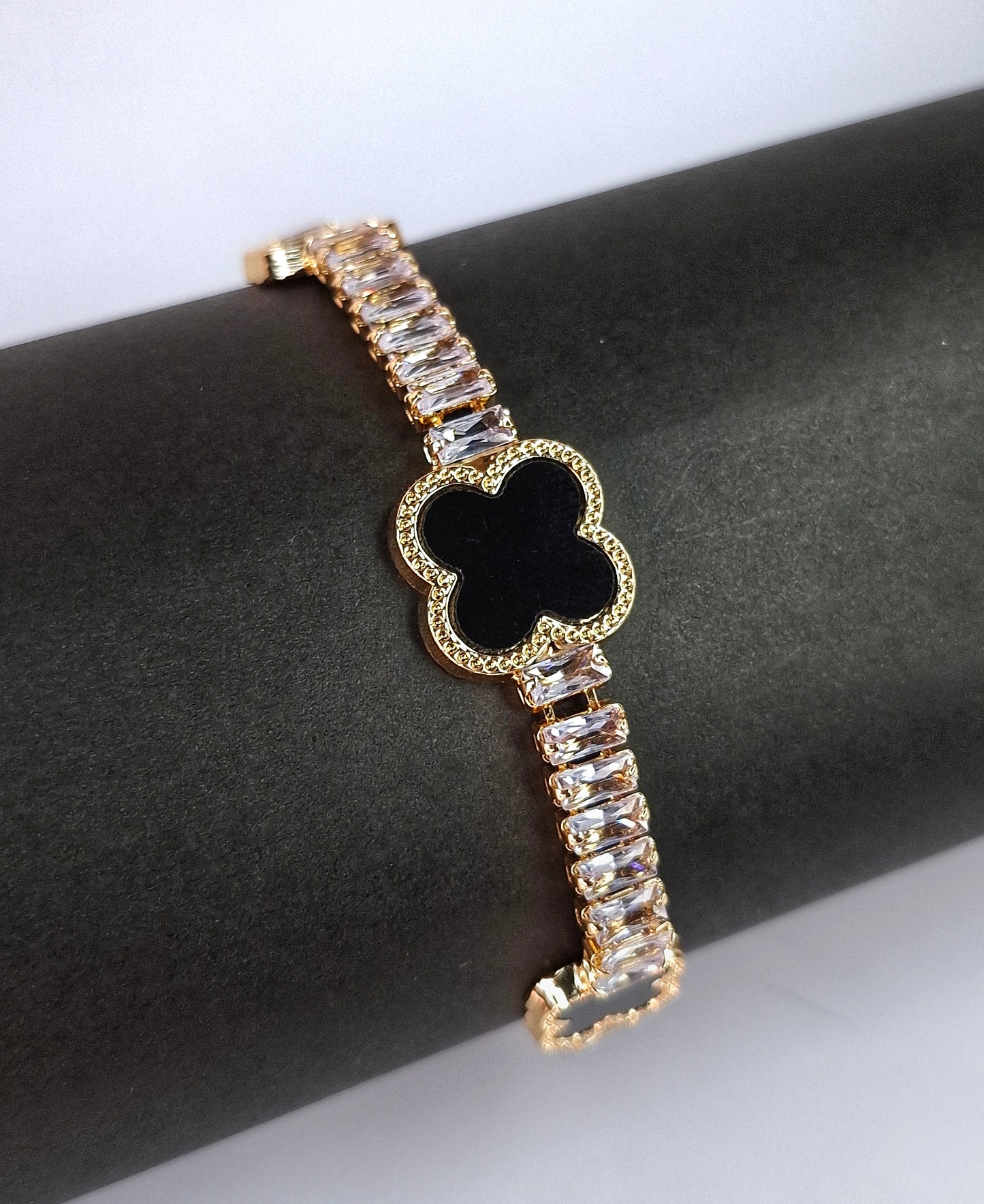 Midnight Clover Luxe Bracelet 2 Colours