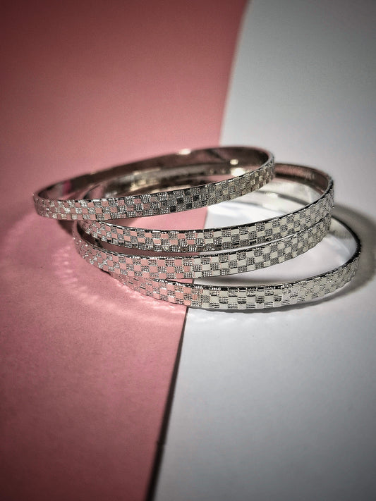 Noir Elegance Bangles 4pcs